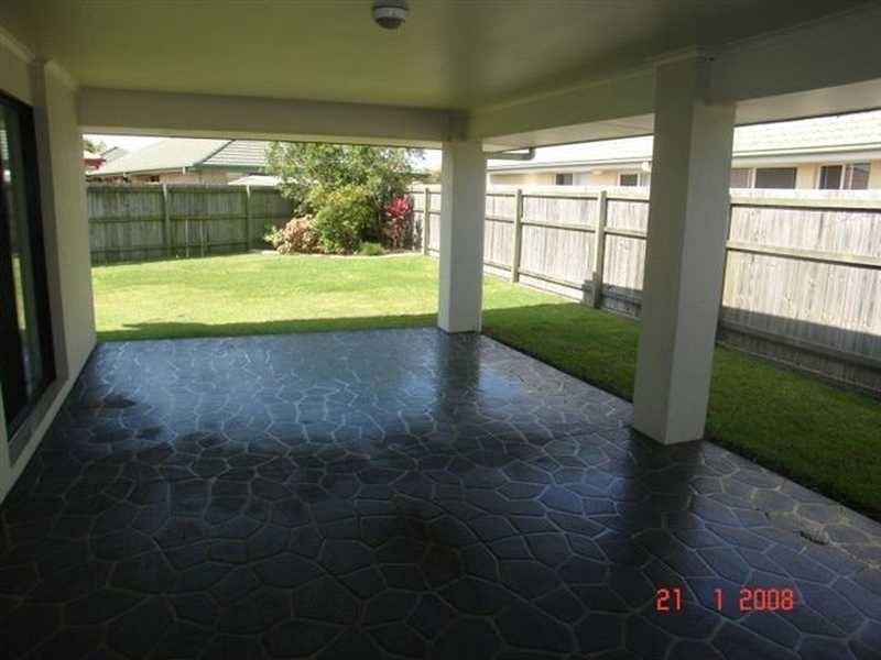 85 Albany St, Sippy Downs QLD 4556