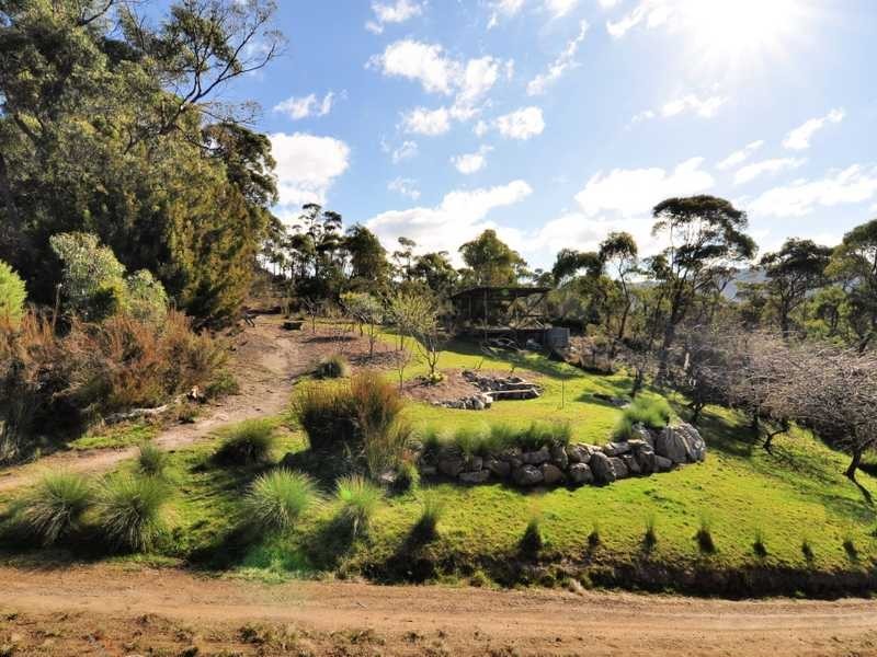 64 Manuka Road, Oyster Cove TAS 7150