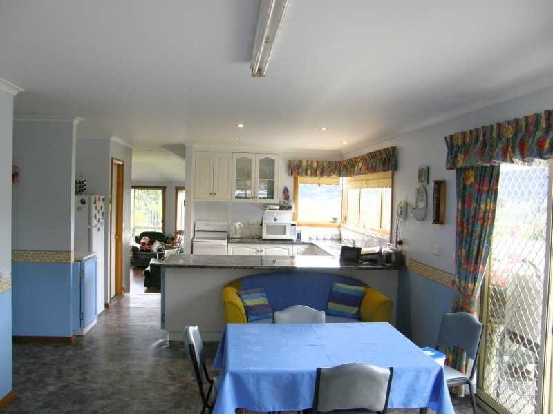 3 Elizabeth Street, Cygnet TAS 7112