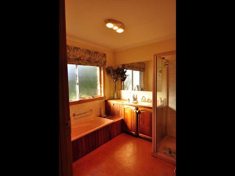 33 Esplanade Road, Cygnet TAS 7112