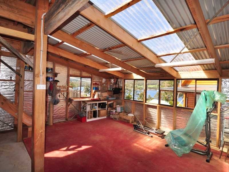 42 Chuter Street, Deep Bay TAS 7112