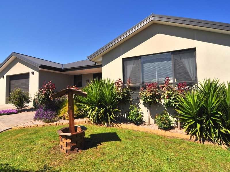7 Pear Tree Close, Huonville TAS 7109