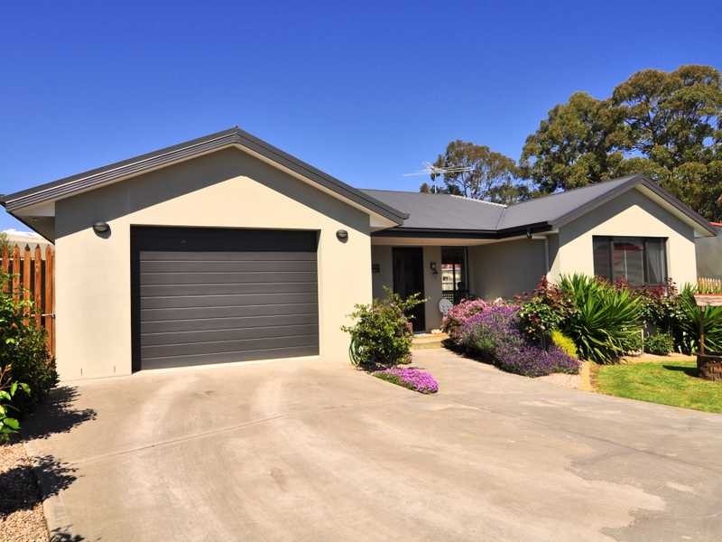 7 Pear Tree Close, Huonville TAS 7109