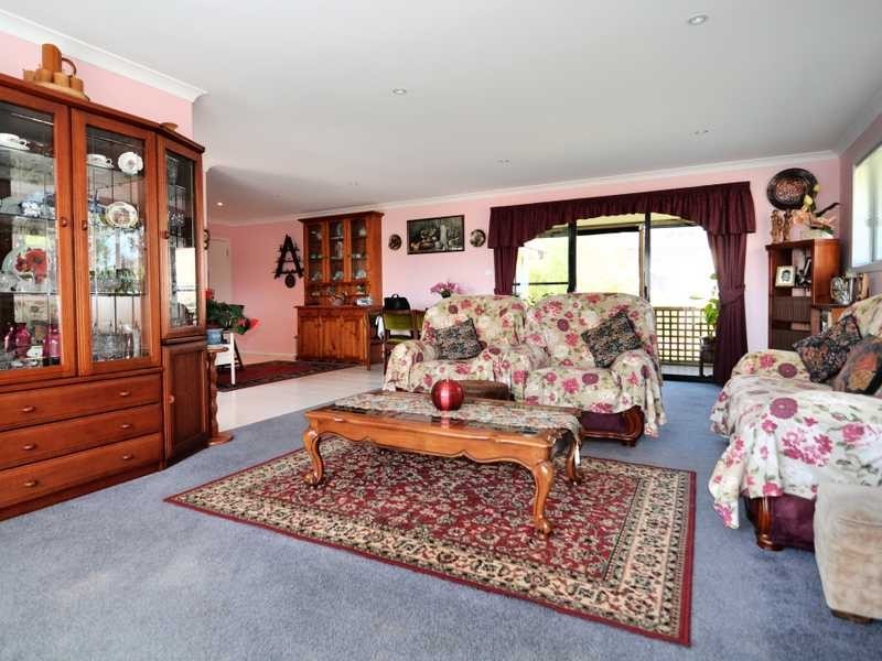 7 Pear Tree Close, Huonville TAS 7109
