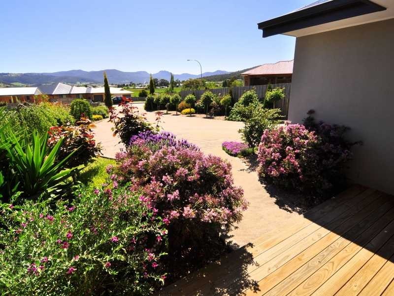 7 Pear Tree Close, Huonville TAS 7109
