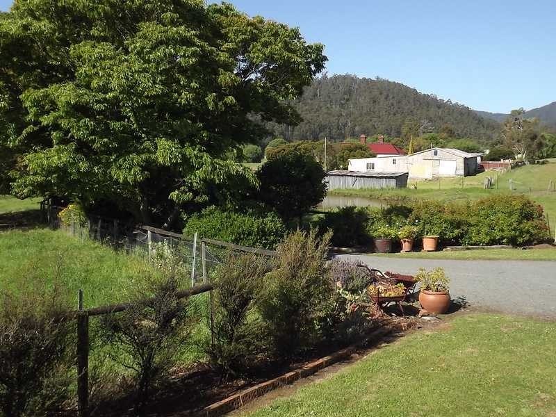 1009 Woodbridge Hill Road, Gardners Bay TAS 7112