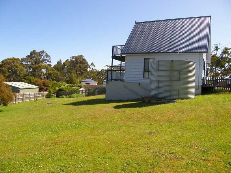 Verona Sands TAS 7112