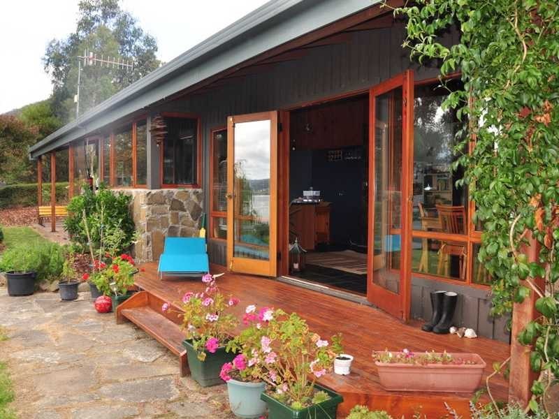 944 Cygnet Coast Road, Lower Wattle Grove TAS 7109