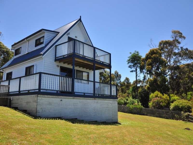 Verona Sands TAS 7112