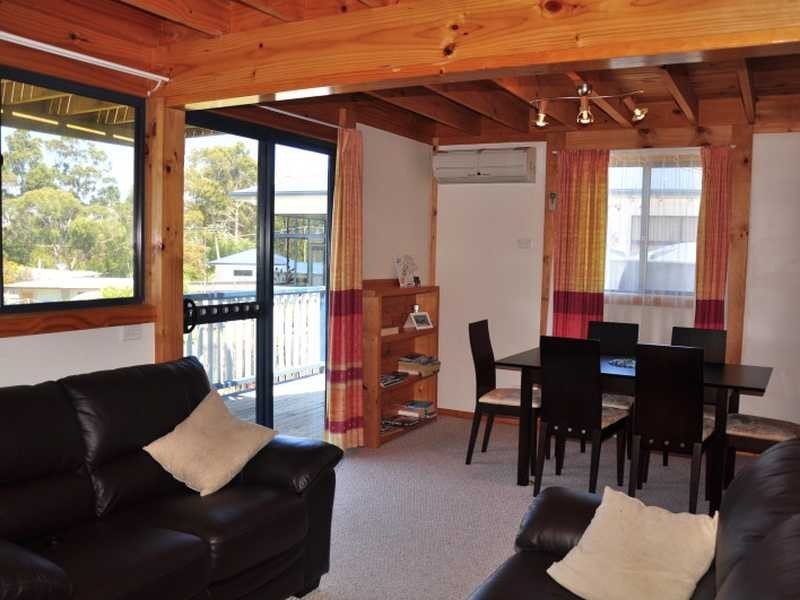 Verona Sands TAS 7112