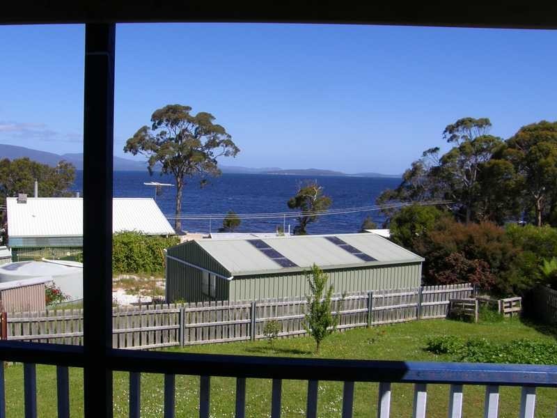 Verona Sands TAS 7112