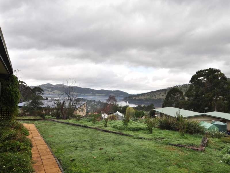 24 Percy Street, Port Huon TAS 7116