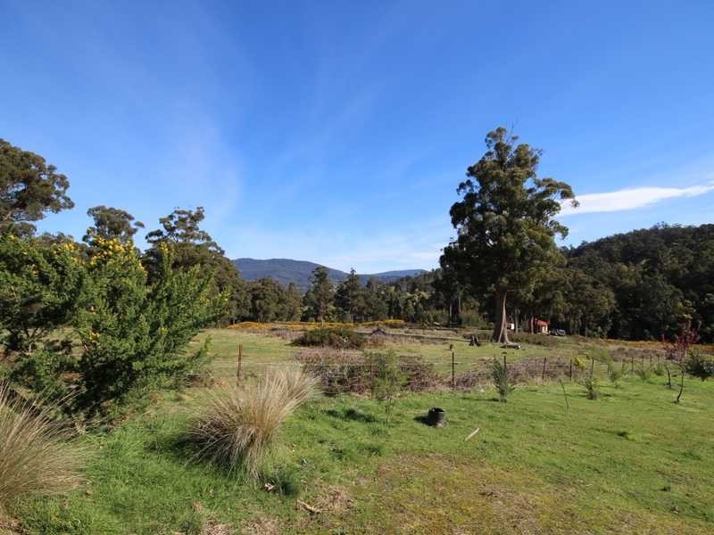 93 Sunday Hill Road, Petcheys Bay TAS 7109