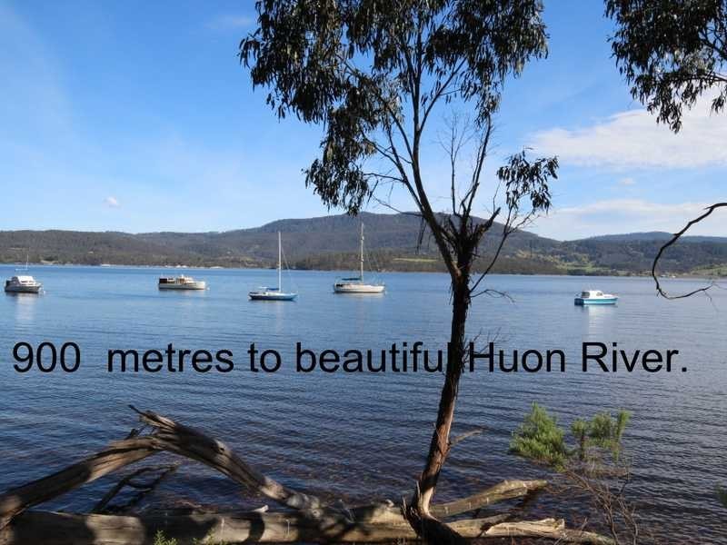 93 Sunday Hill Road, Petcheys Bay TAS 7109