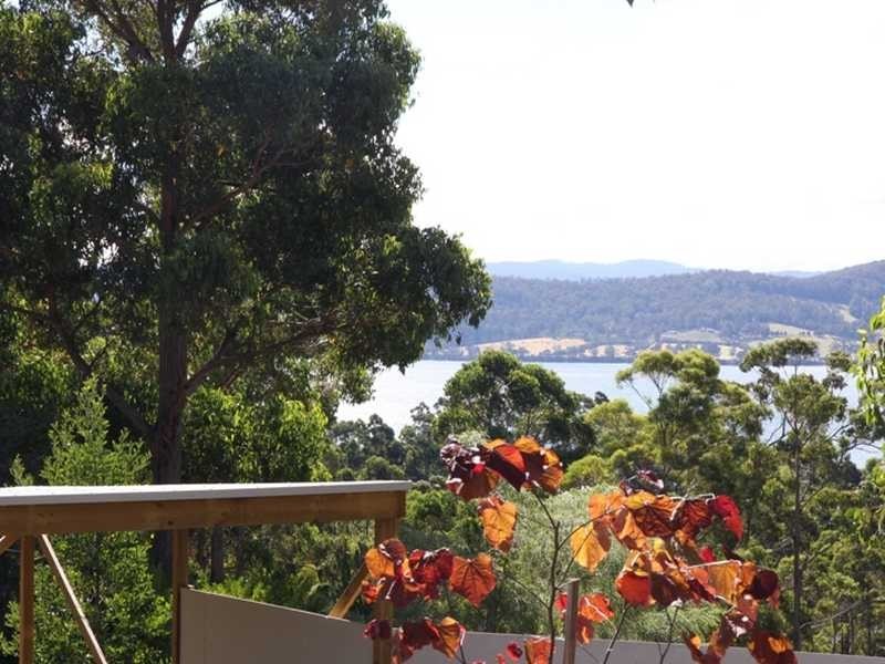 18 White Cliffs Rd, Brooks Bay TAS 7116