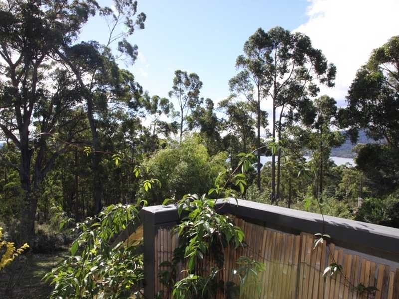 18 White Cliffs Rd, Brooks Bay TAS 7116