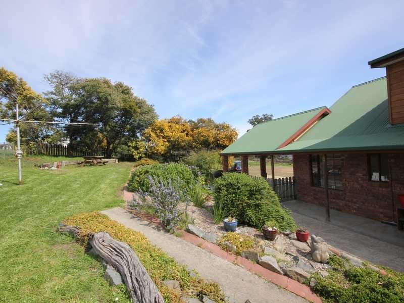 69 Graces Road, Glaziers Bay TAS 7109