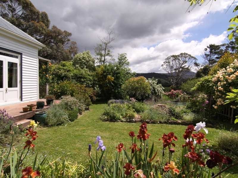 40 North Glen Road, Huonville TAS 7109