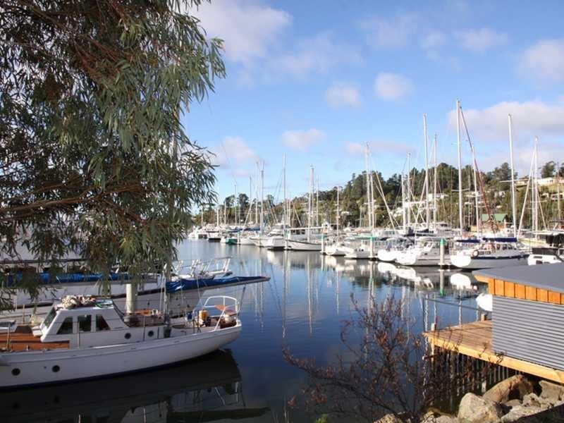 8 Turners Drive, Kettering TAS 7155