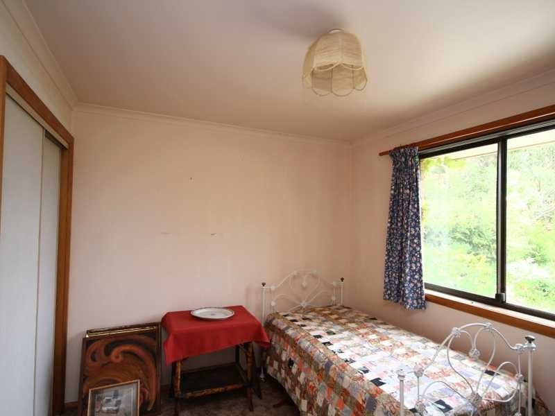 8 Gordons Road, Gardners Bay TAS 7112