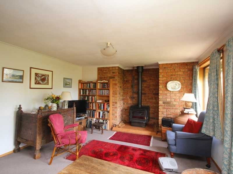 8 Gordons Road, Gardners Bay TAS 7112