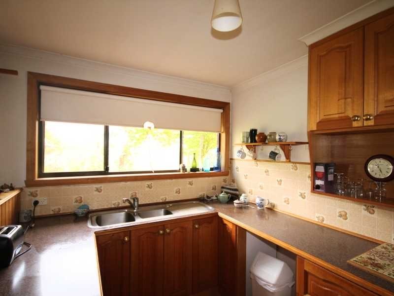 8 Gordons Road, Gardners Bay TAS 7112