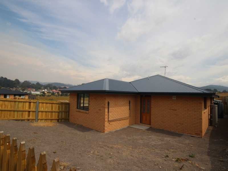 Unit 1 / 23 Thorp Street, Cygnet TAS 7112