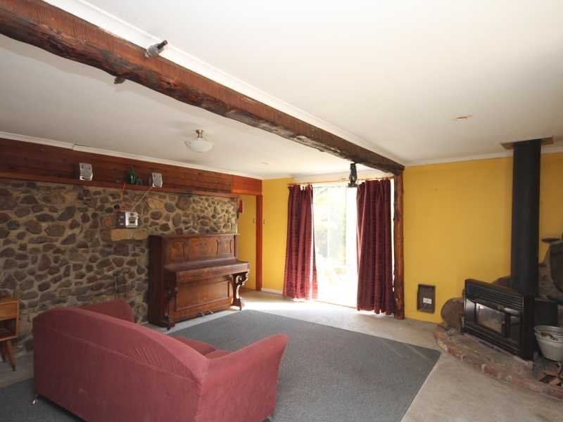 228 Cross Road, Gardners Bay TAS 7112