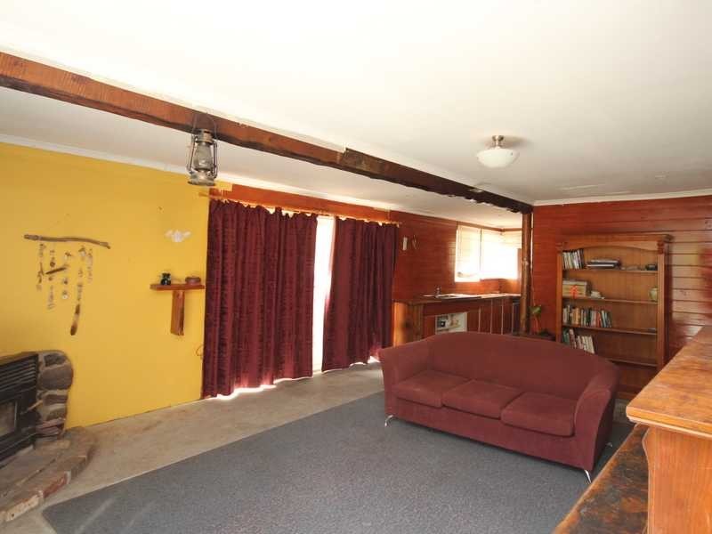 228 Cross Road, Gardners Bay TAS 7112