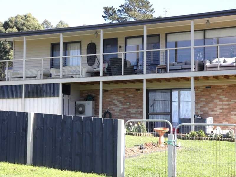 8 Crooke St, Port Huon TAS 7116