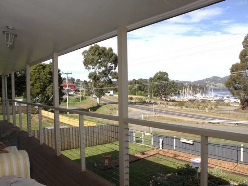 8 Crooke St, Port Huon TAS 7116
