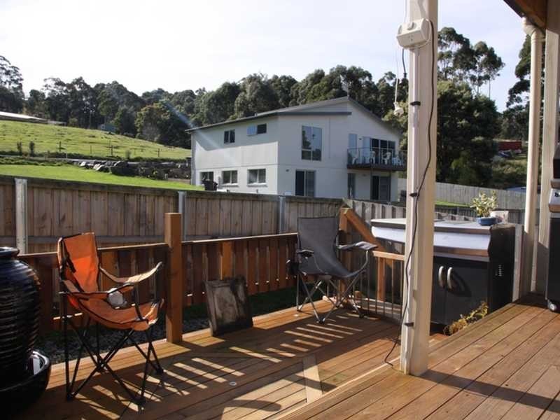 8 Crooke St, Port Huon TAS 7116
