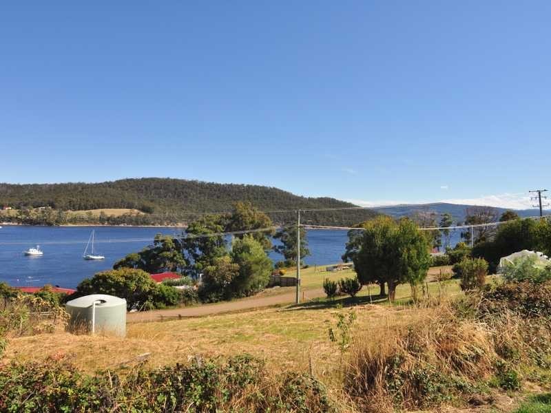 25 Glovers Road, Deep Bay TAS 7112