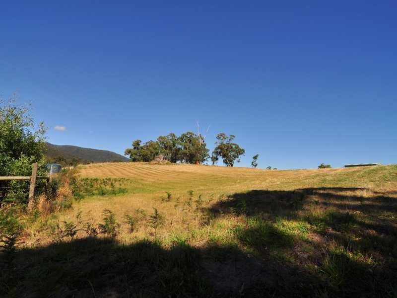 25 Glovers Road, Deep Bay TAS 7112