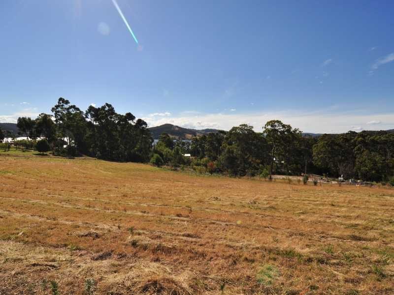 25 Glovers Road, Deep Bay TAS 7112