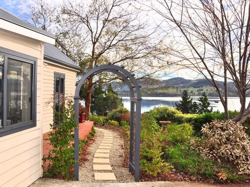 Wattle Grove TAS 7109