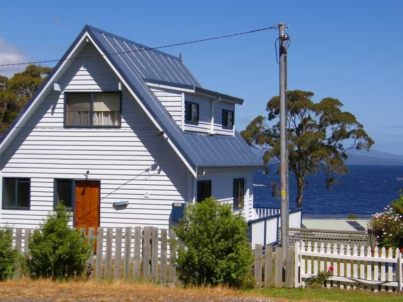 Verona Sands TAS 7112