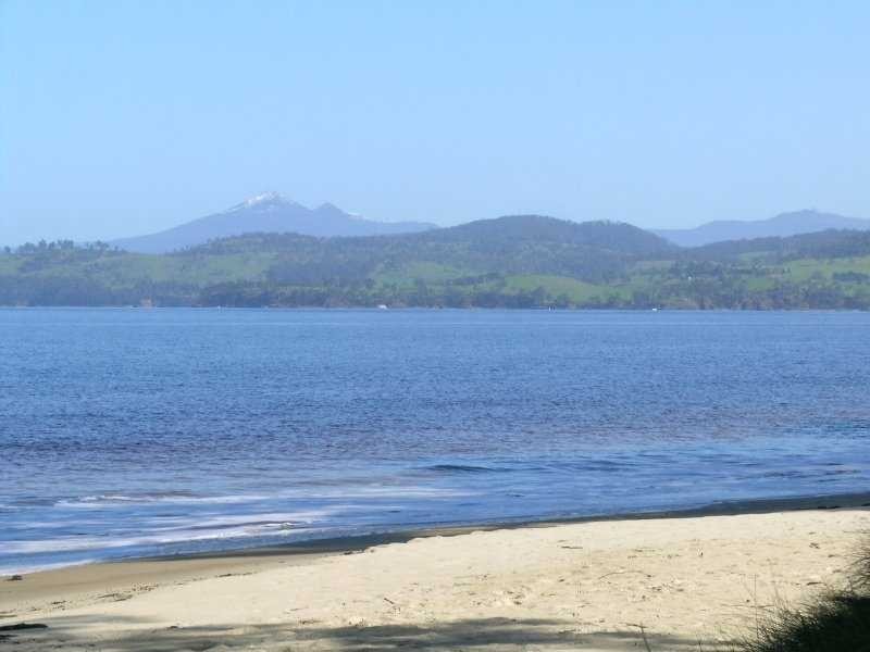 Verona Sands TAS 7112