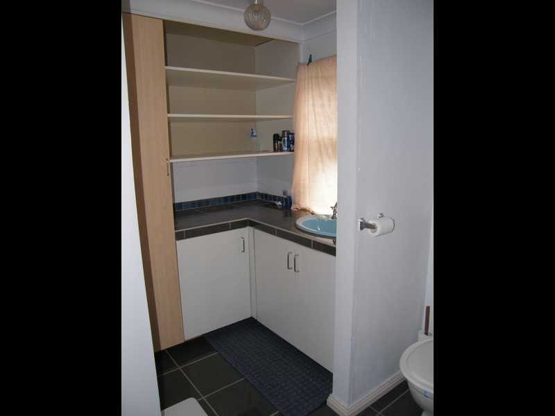 Verona Sands TAS 7112