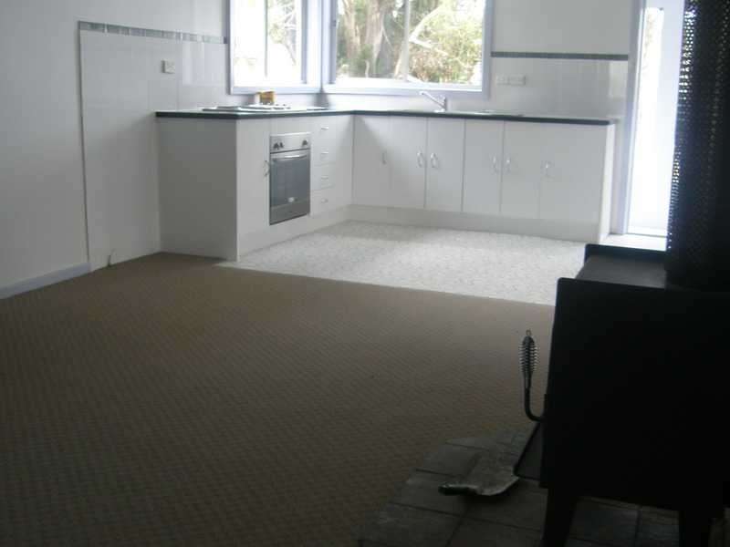 Deep Bay TAS 7112