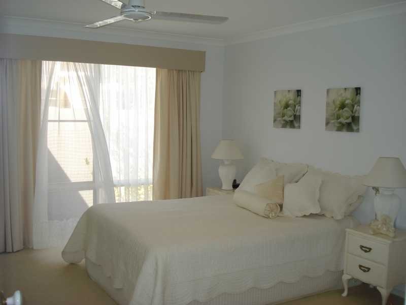 Sandstone Point QLD 4511