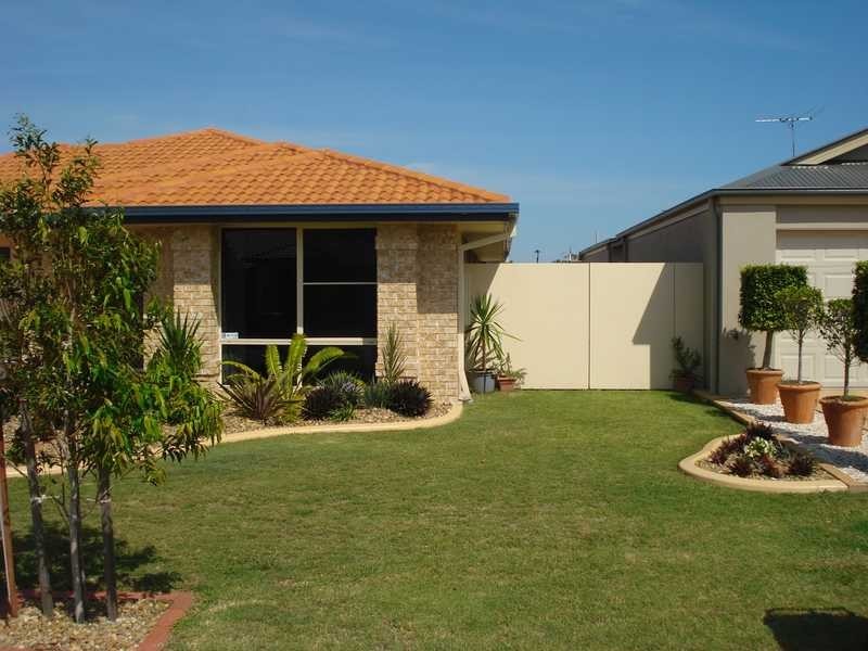 Sandstone Point QLD 4511