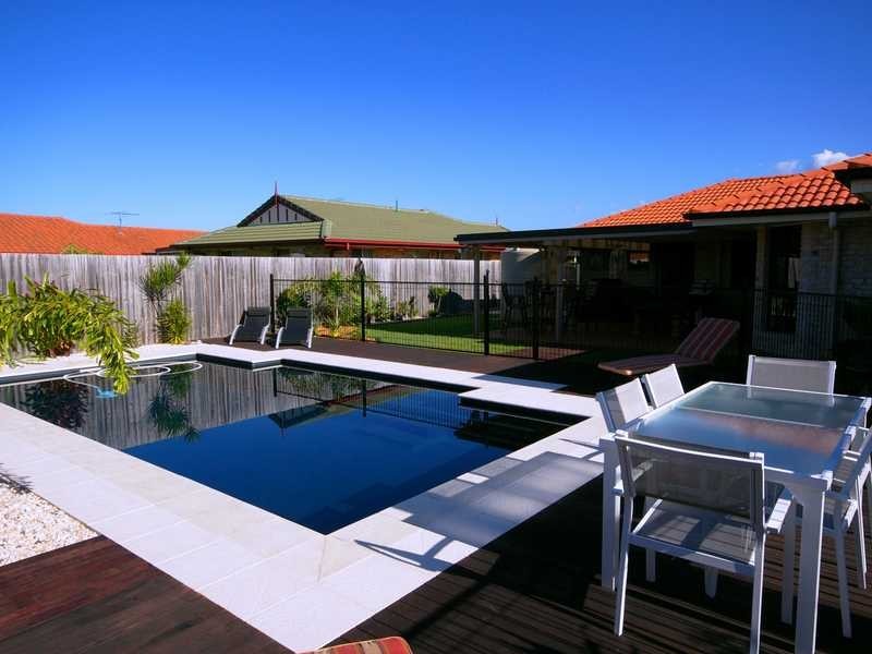 Sandstone Point QLD 4511