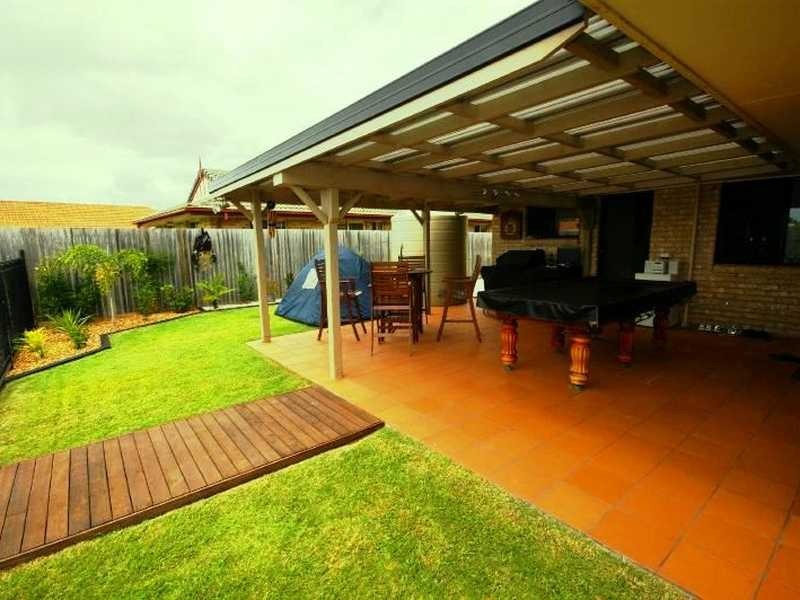 Sandstone Point QLD 4511