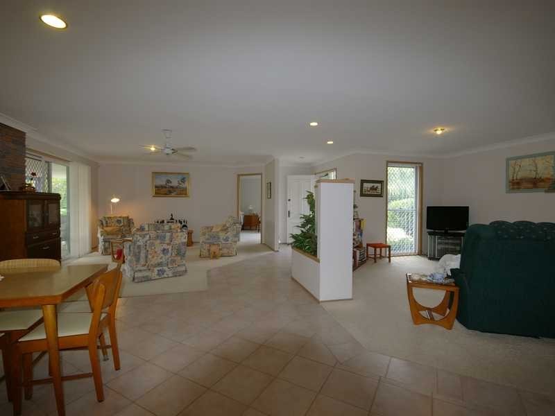 16 Capstan Court, Banksia Beach QLD 4507