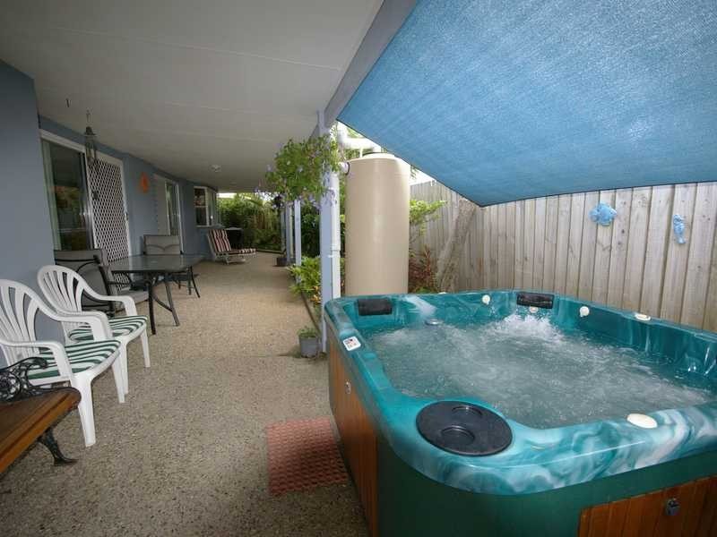 16 Capstan Court, Banksia Beach QLD 4507