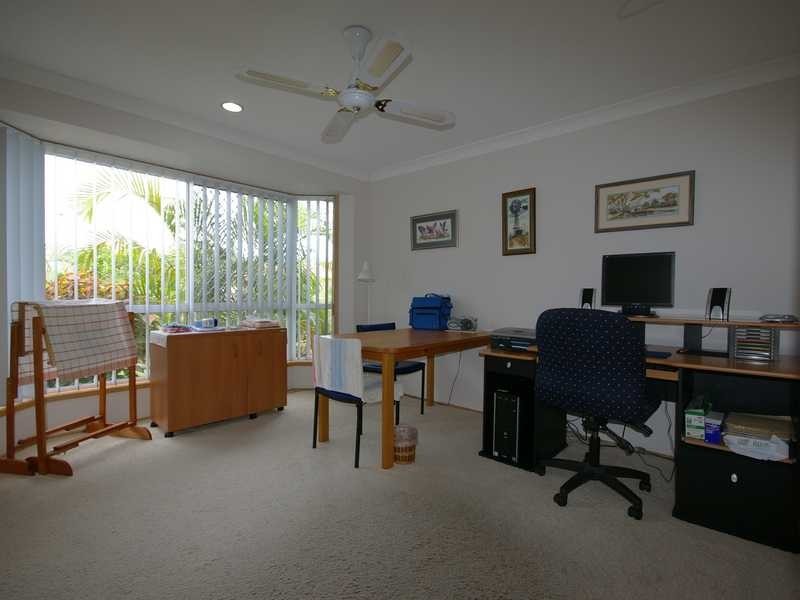 16 Capstan Court, Banksia Beach QLD 4507