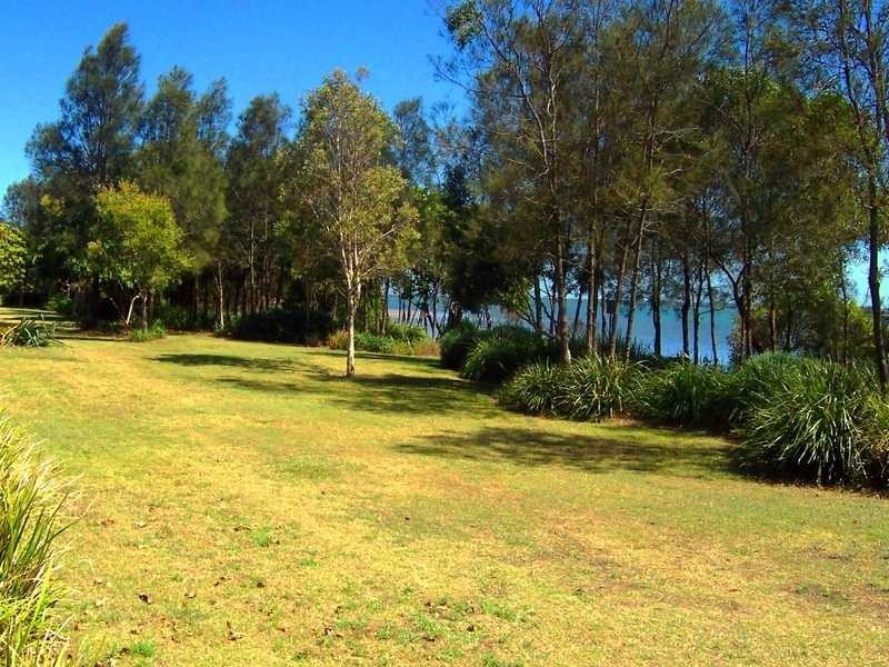 Sandstone Point QLD 4511