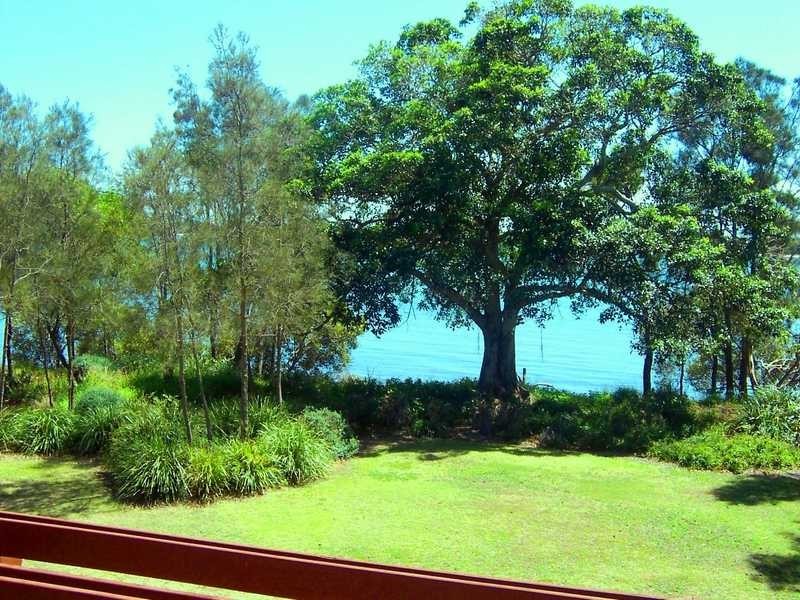 Sandstone Point QLD 4511