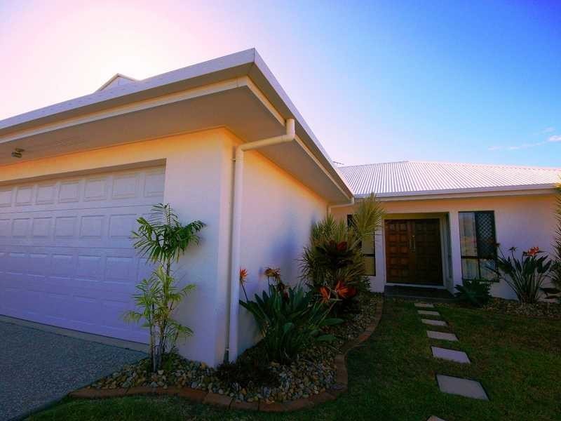 10 Barklya Crescent, Bongaree QLD 4507